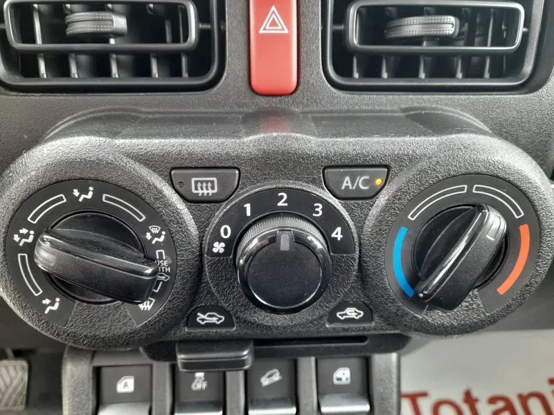 Suzuki Jimny usata a L'Aquila (18)
