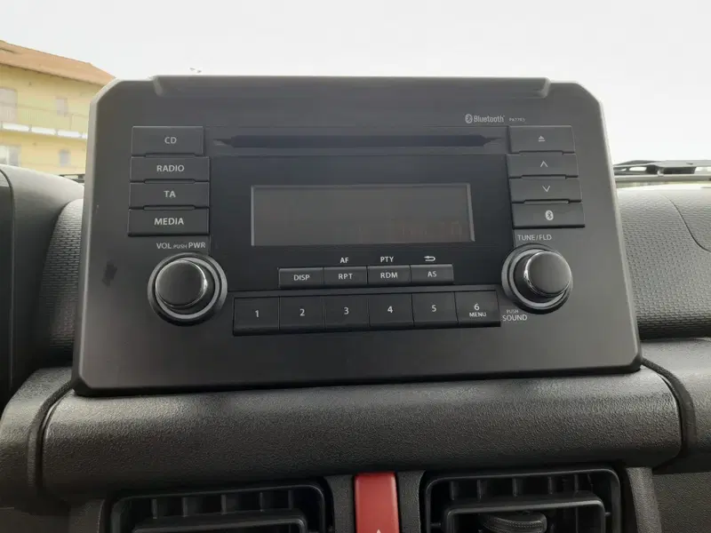 Suzuki Jimny usata a L'Aquila (19)