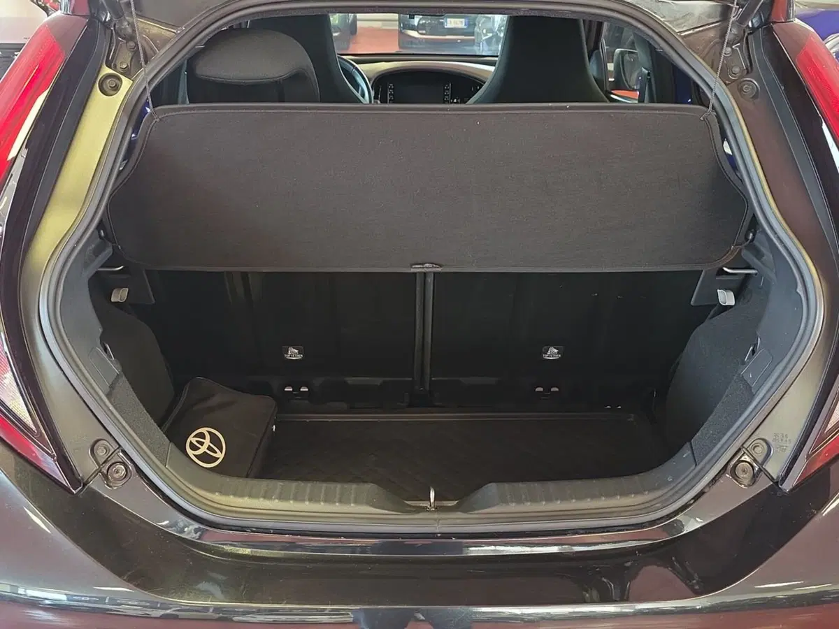 Toyota Aygo X usata a Messina (6)