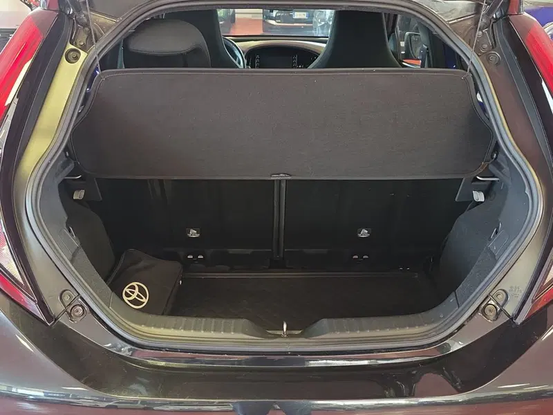 Toyota Aygo X usata a Messina (6)