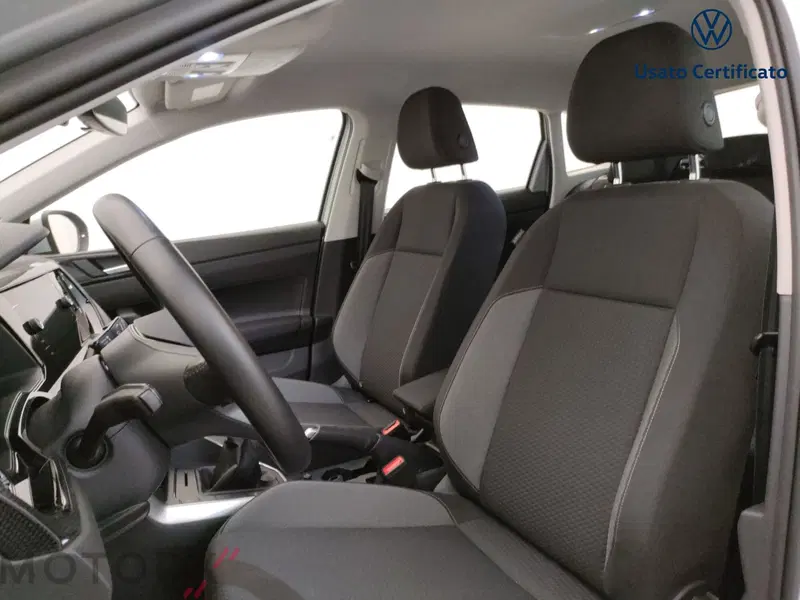 Volkswagen Taigo usata a Varese (11)