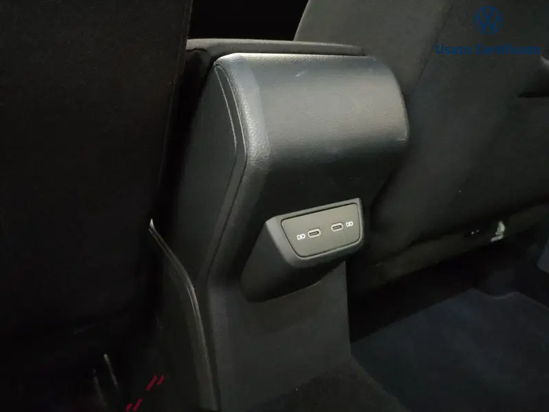 Volkswagen Taigo usata a Varese (17)