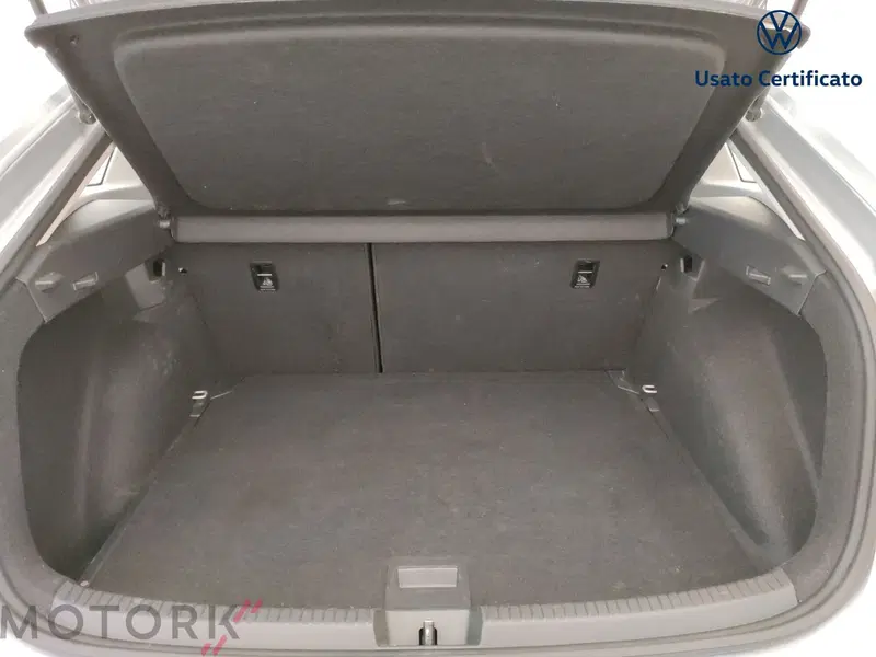 Volkswagen Taigo usata a Varese (9)
