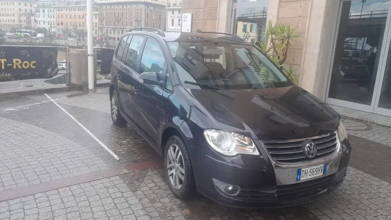 Volkswagen Touran usata a Genova (7)