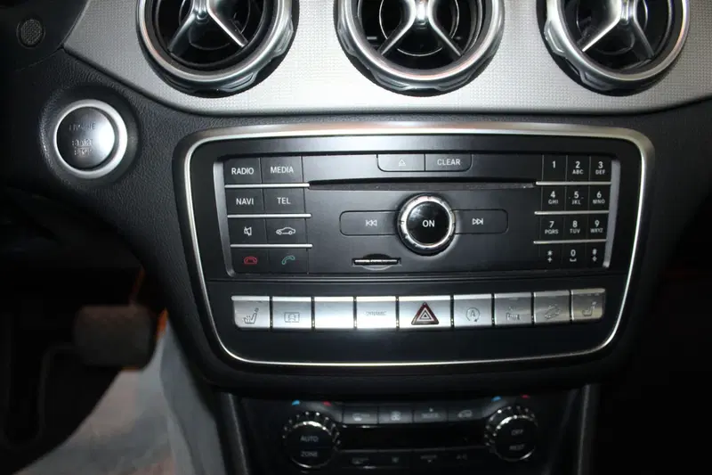 Mercedes-Benz GLA SUV usata a Terni (14)