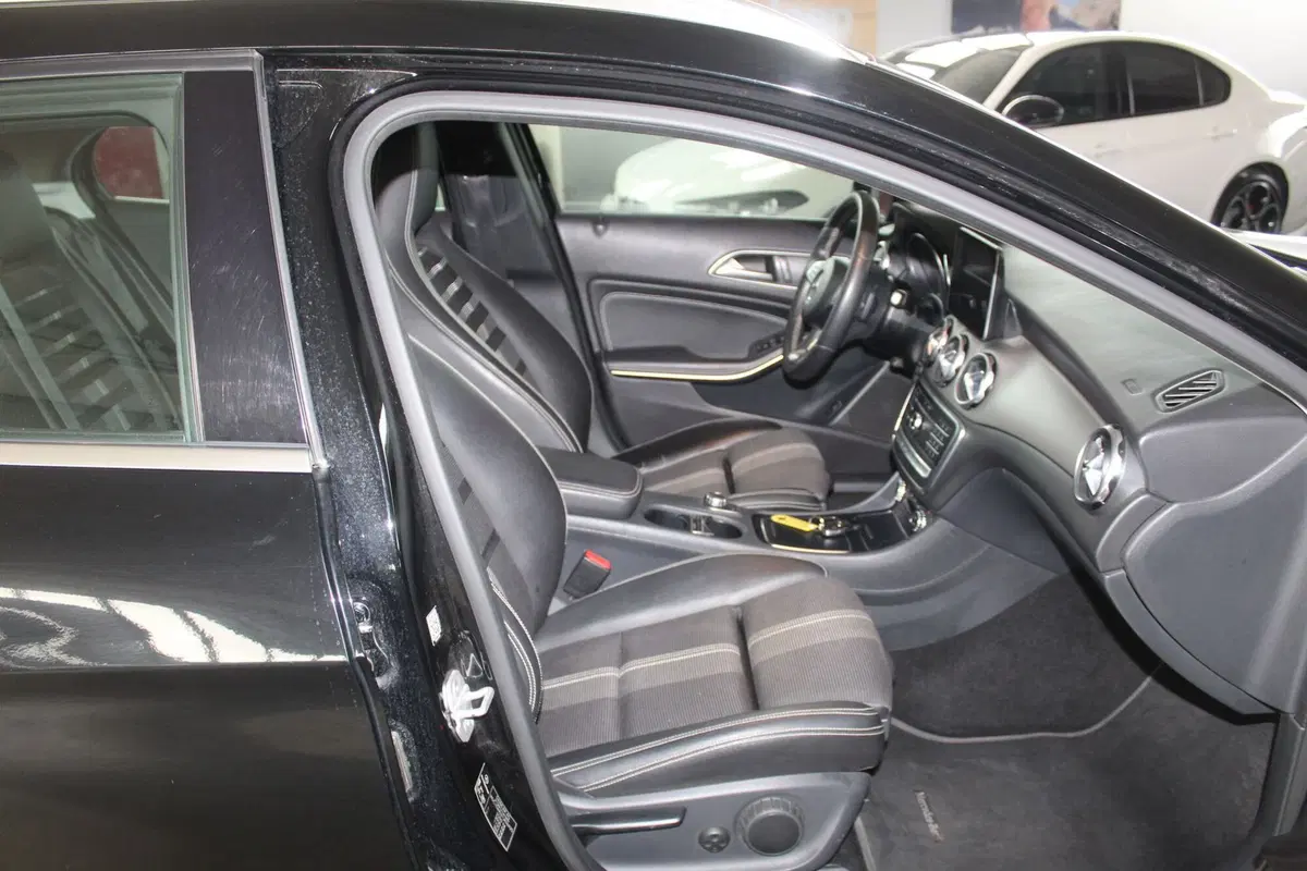 Mercedes-Benz GLA SUV usata a Terni (8)
