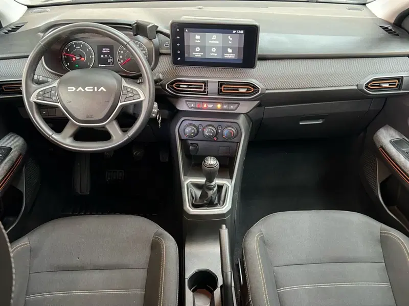Dacia Sandero usata a Roma (11)