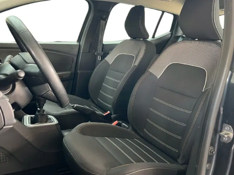 Dacia Sandero usata a Roma (12)