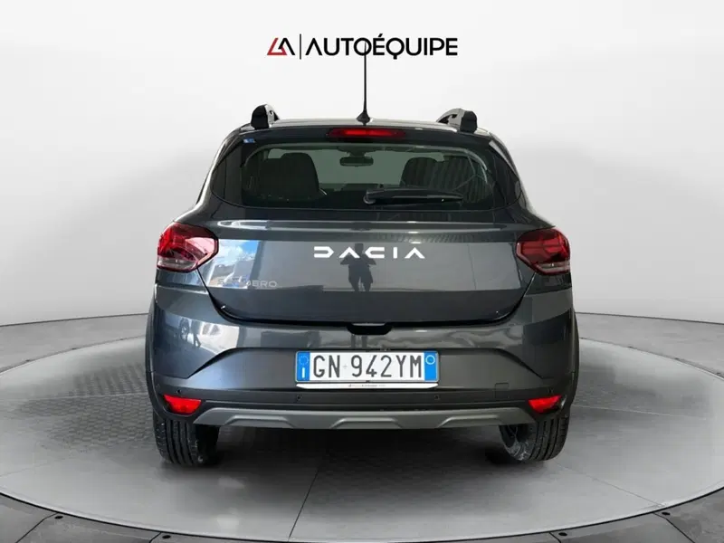 Dacia Sandero usata a Roma (4)