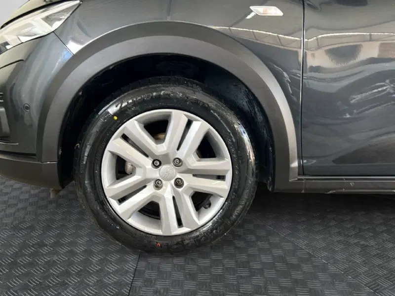Dacia Sandero usata a Roma (9)