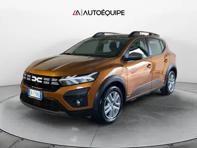 Dacia Sandero Stepway 1.0 TCe 100 CV ECO-G Comfort del 2023 usata a Roma