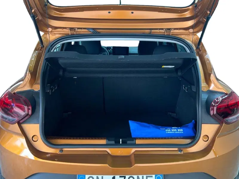 Dacia Sandero usata a Roma (10)