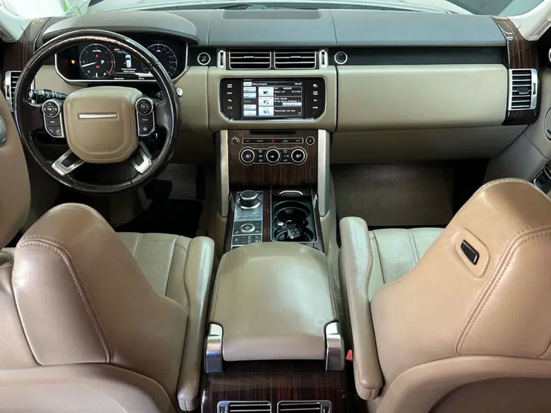 Land Rover Range Rover usata a Roma (11)