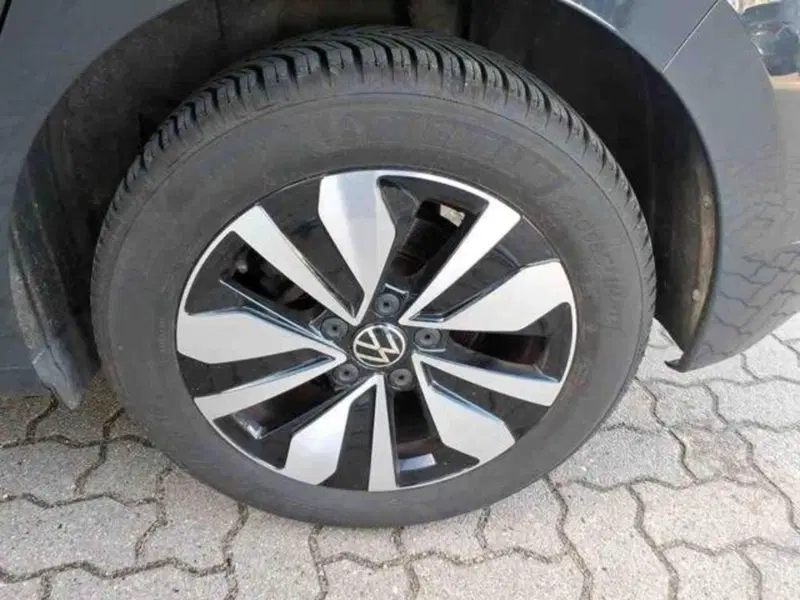 Volkswagen Golf usata a Milano (5)