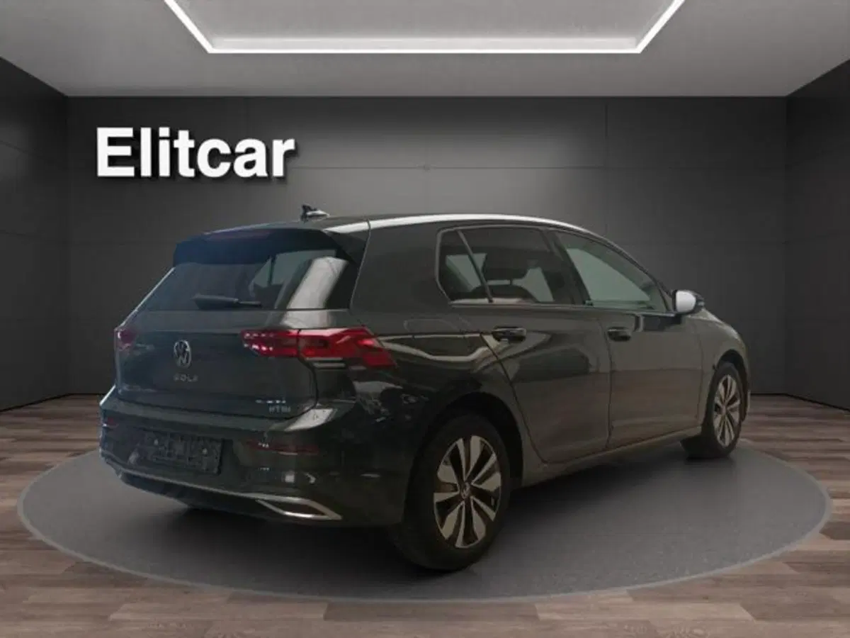 Volkswagen Golf Variant usata a Milano (5)