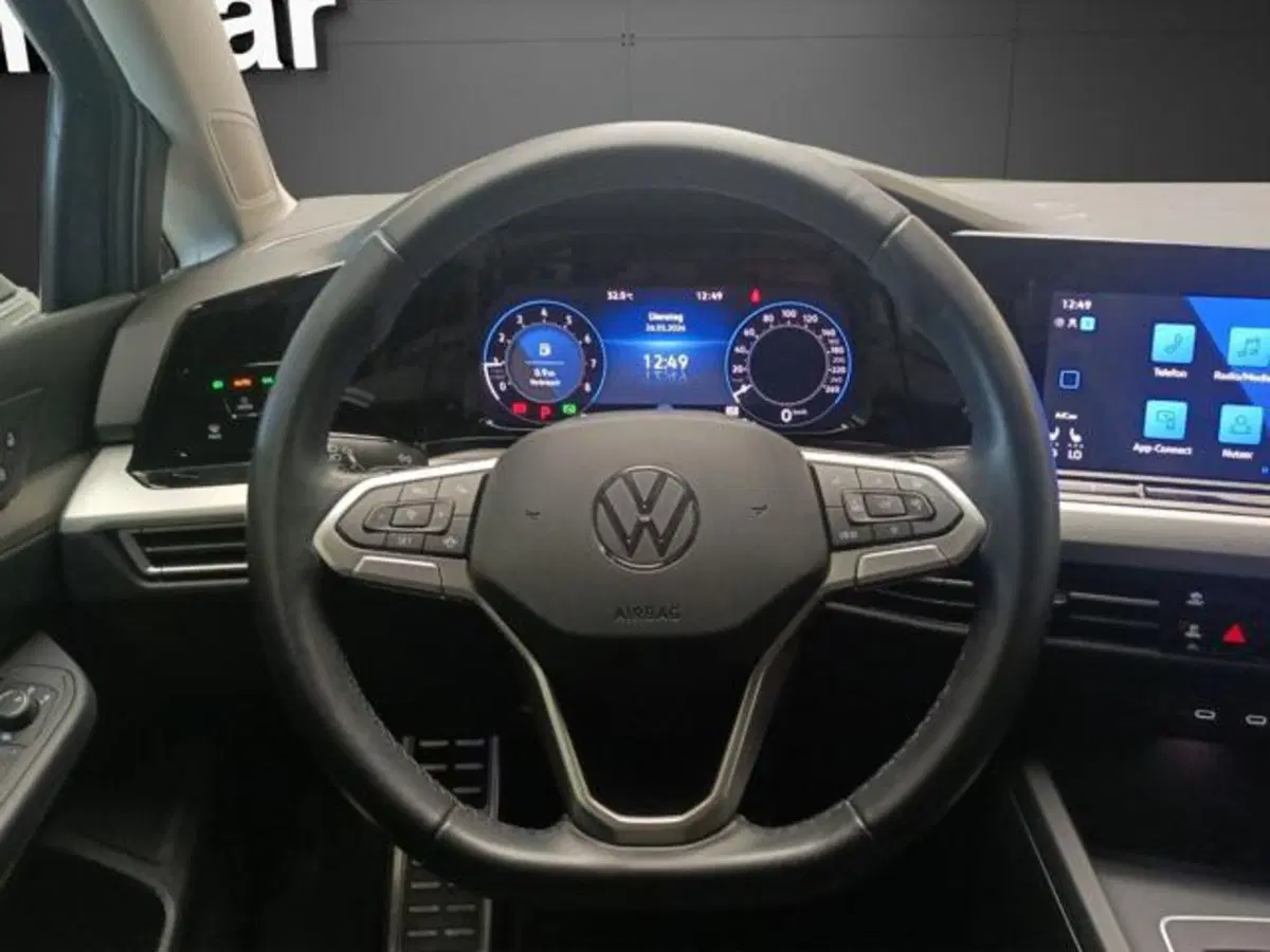 Volkswagen Golf Variant usata a Milano (8)