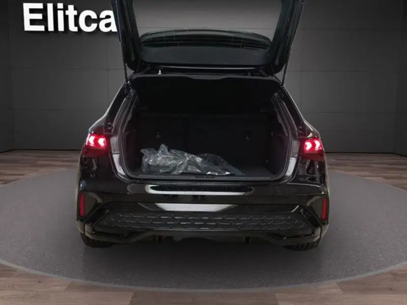 Audi A3 Sportback nuova a Milano (14)