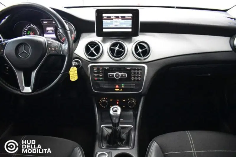 Mercedes-Benz GLA SUV usata a Perugia (11)