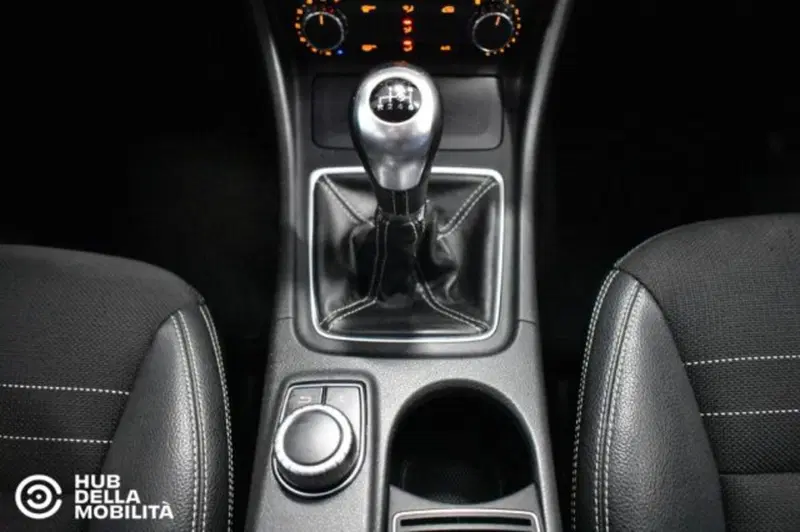 Mercedes-Benz GLA SUV usata a Perugia (12)