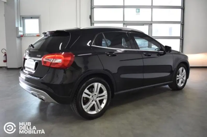 Mercedes-Benz GLA SUV usata a Perugia (4)