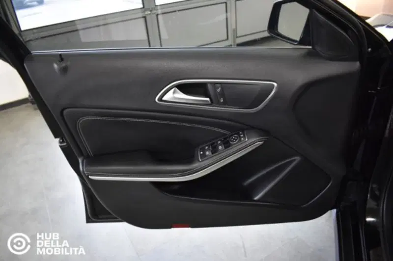 Mercedes-Benz GLA SUV usata a Perugia (7)