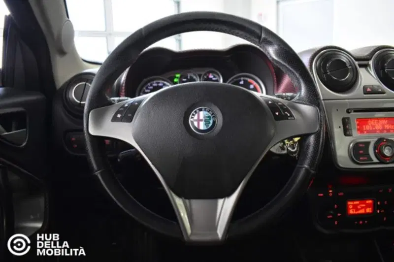 Alfa Romeo MiTo usata a Perugia (10)