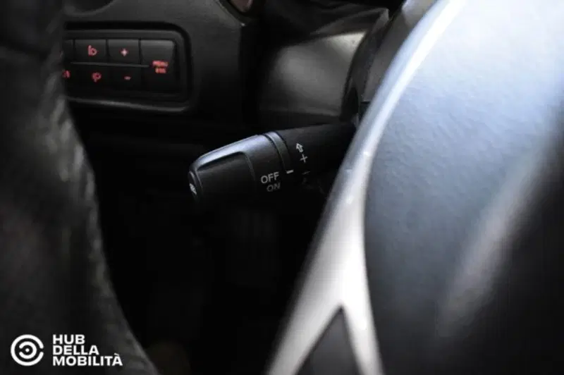 Alfa Romeo MiTo usata a Perugia (17)