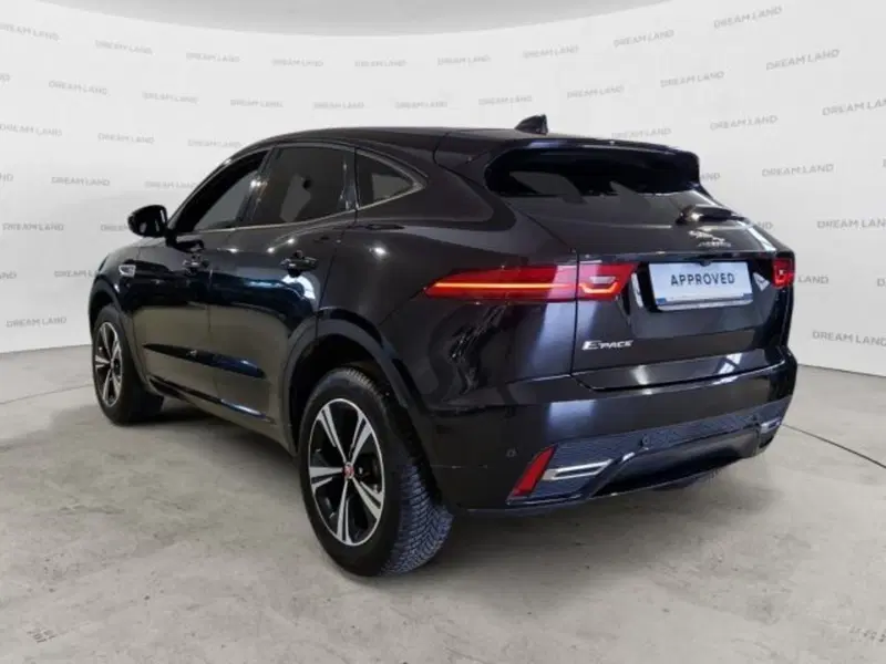 Jaguar E-Pace usata a Livorno (13)