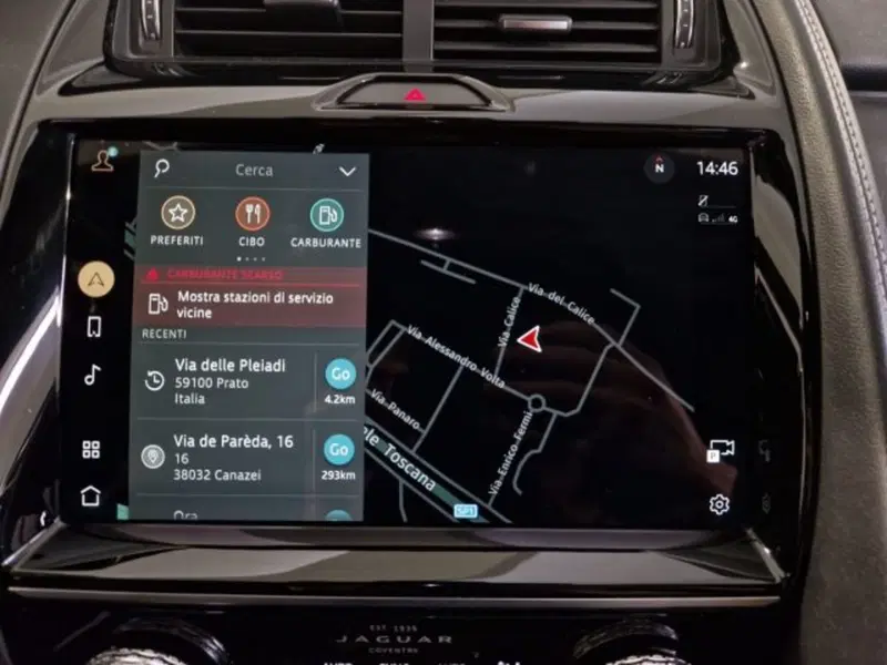 Jaguar E-Pace usata a Livorno (20)
