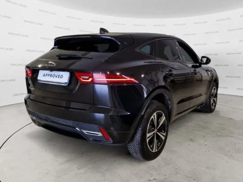 Jaguar E-Pace usata a Livorno (3)