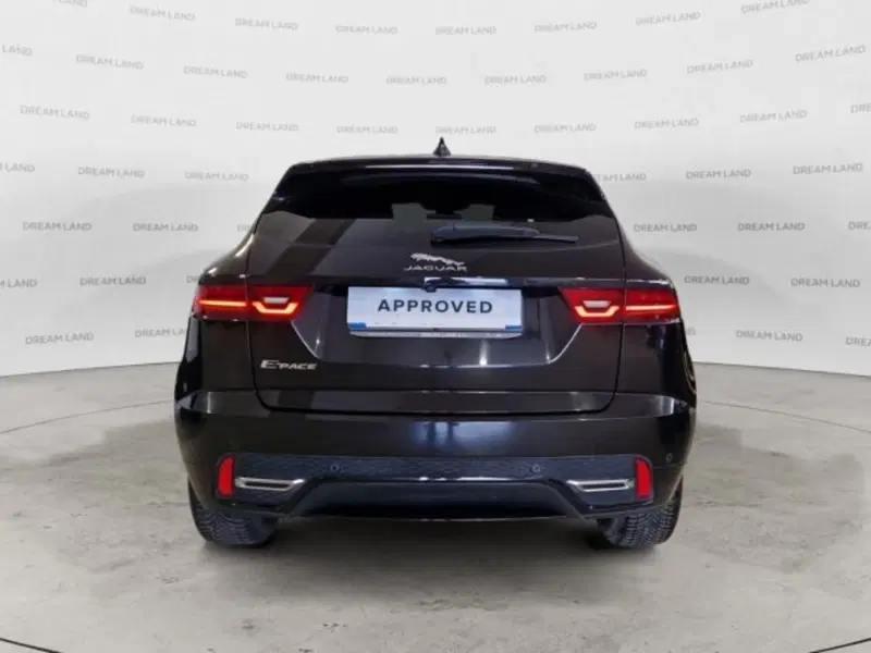 Jaguar E-Pace usata a Livorno (8)