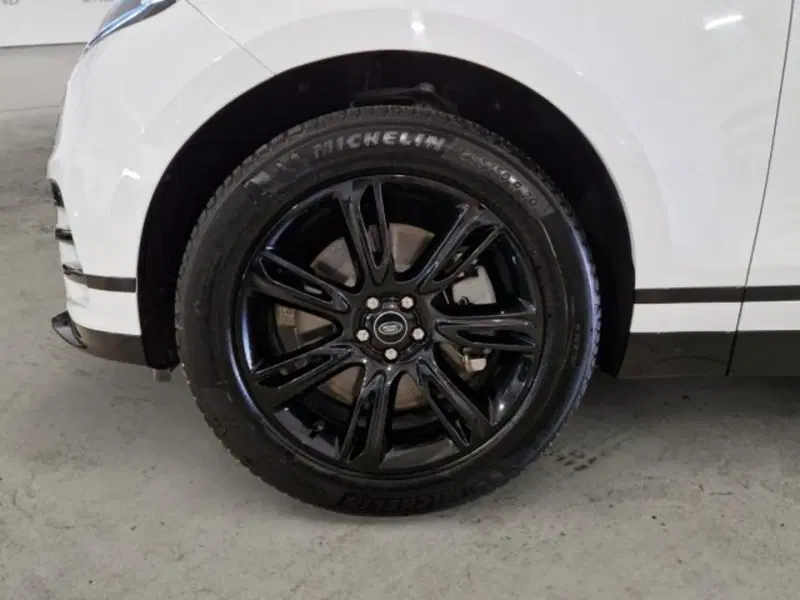 Land Rover Range Rover Velar usata a Livorno (10)