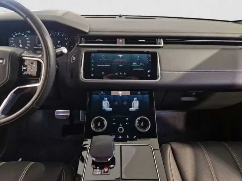 Land Rover Range Rover Velar usata a Livorno (16)