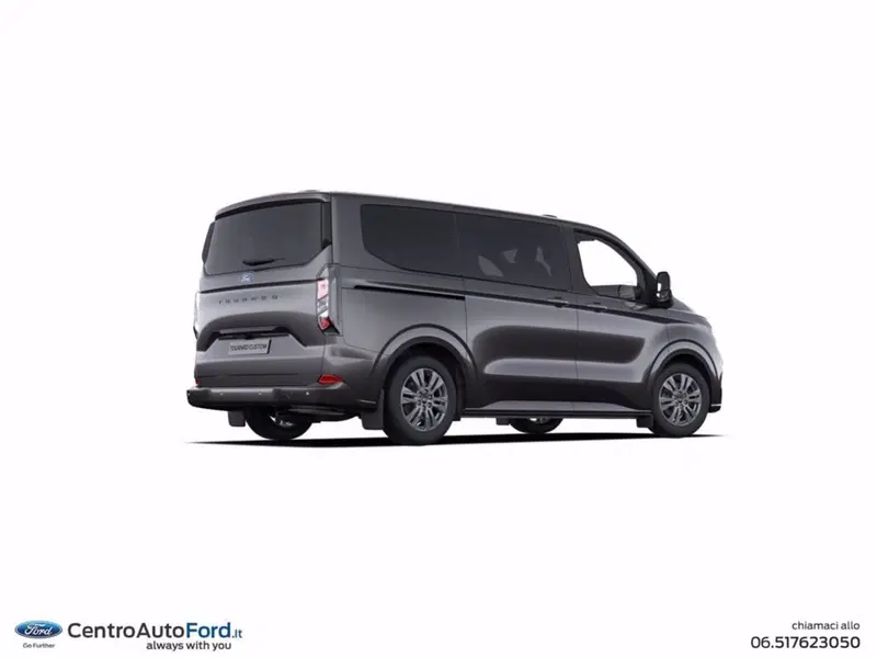 Ford Tourneo Custom nuova a Roma (3)