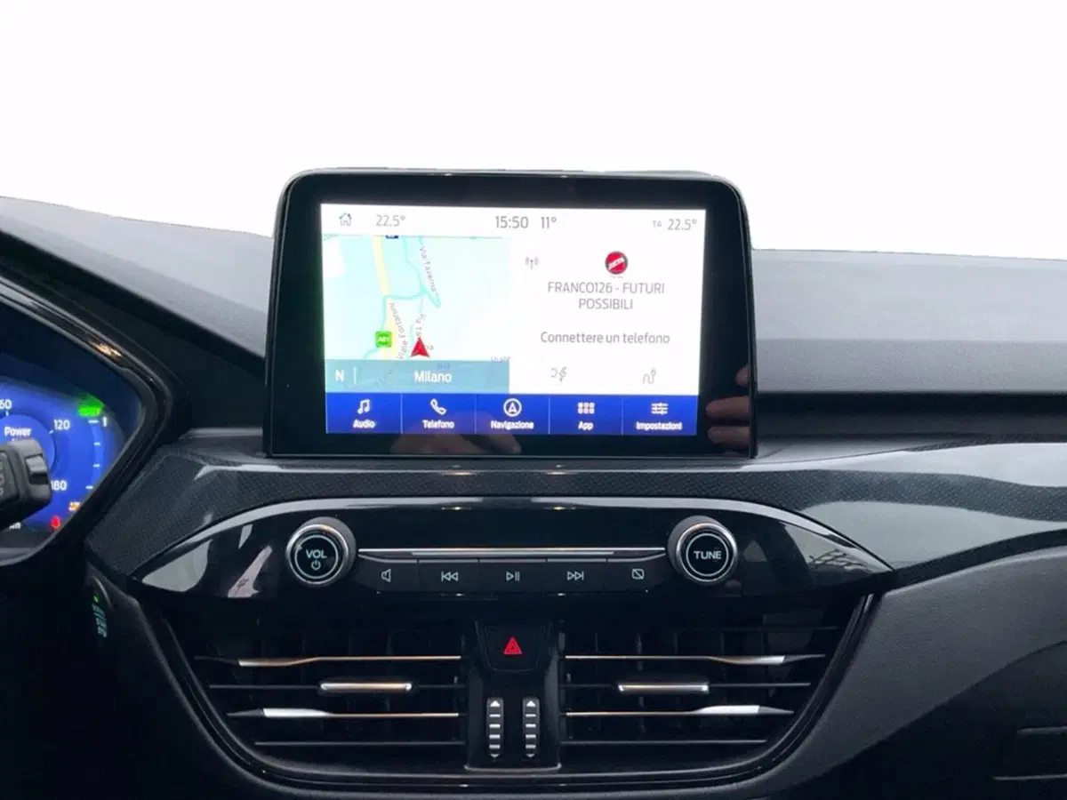 Ford Kuga usata a Milano (14)