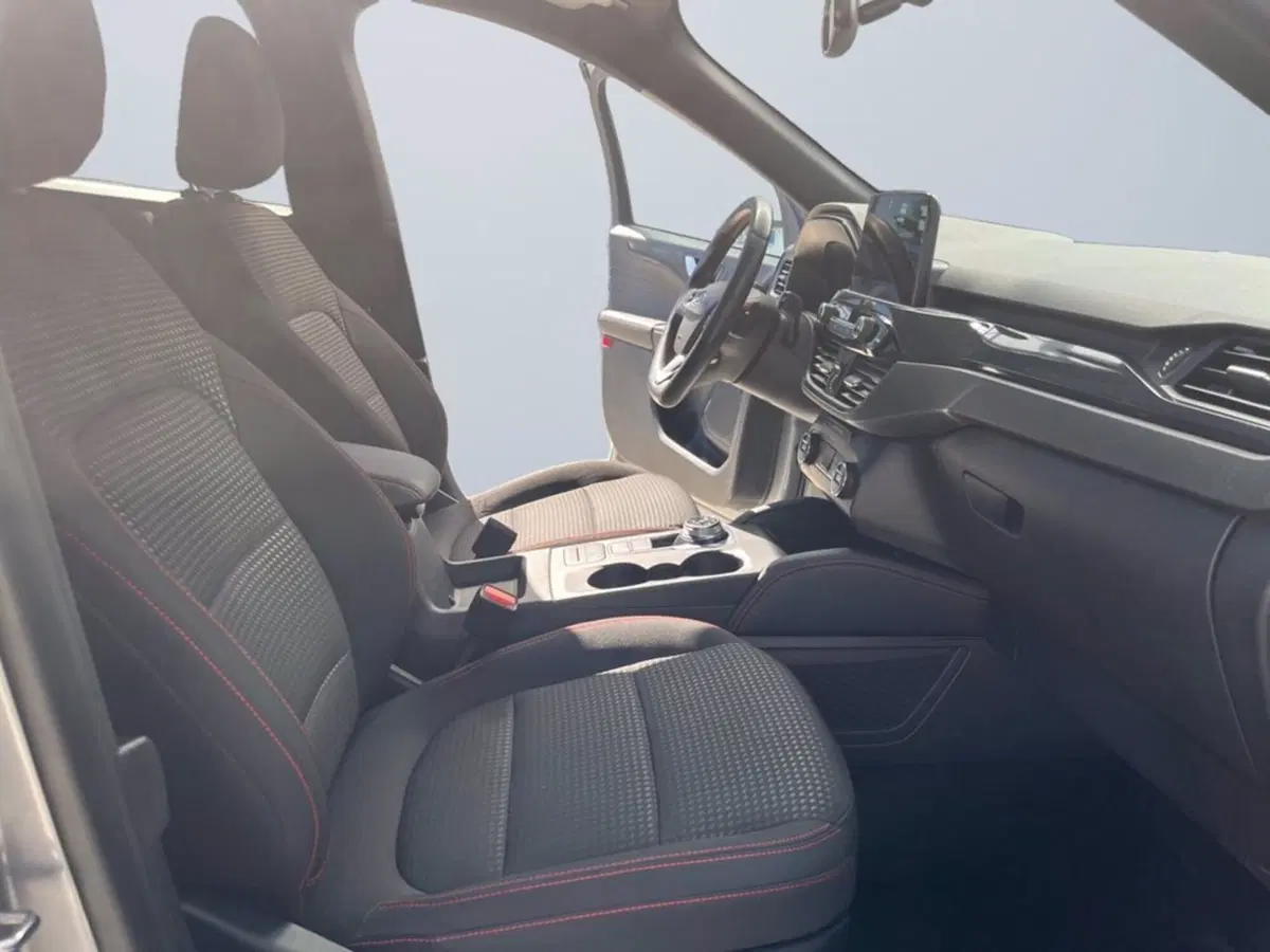 Ford Kuga usata a Milano (15)