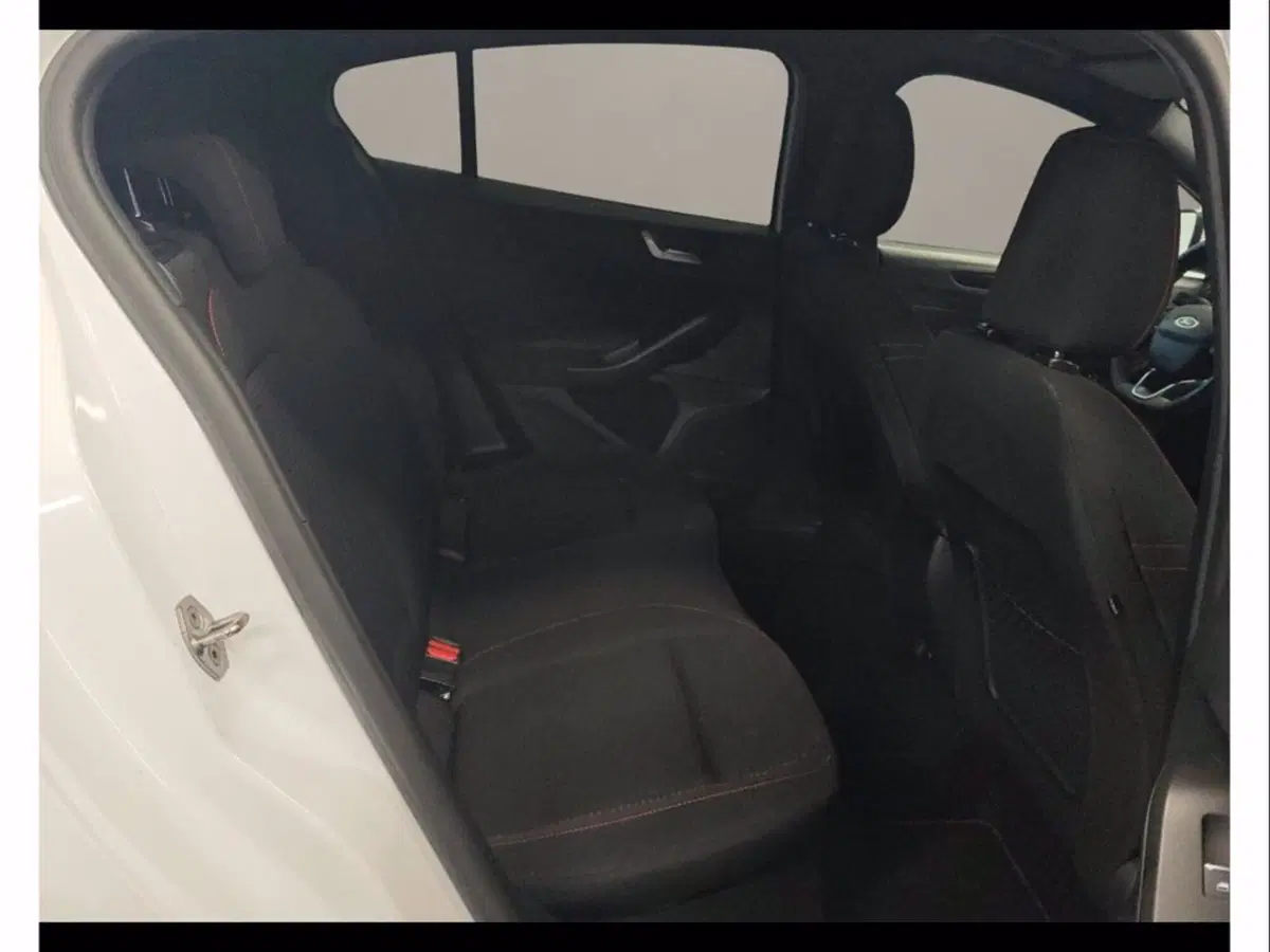 Ford Focus usata a Catania (13)
