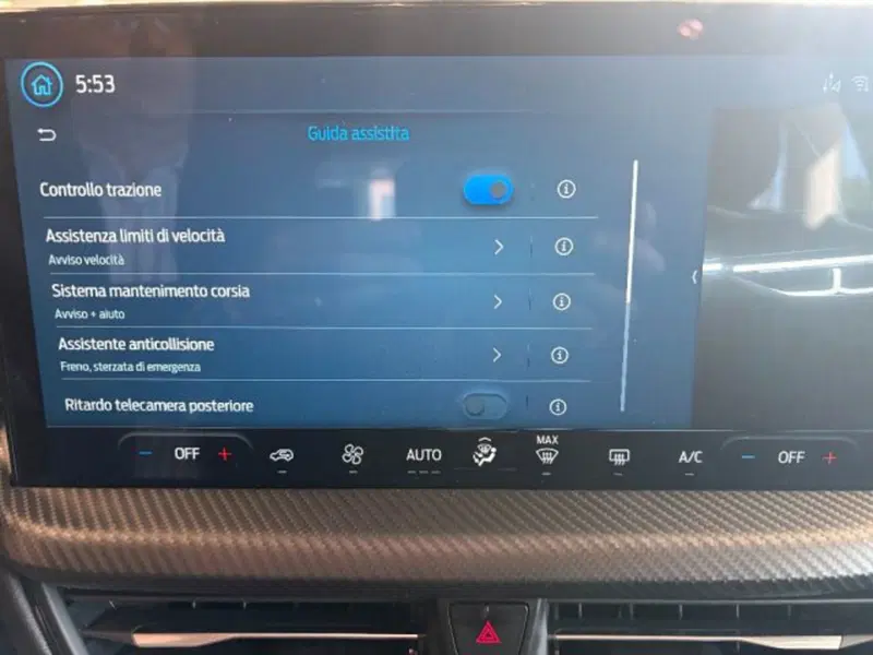 Ford Kuga nuova a Cuneo (10)