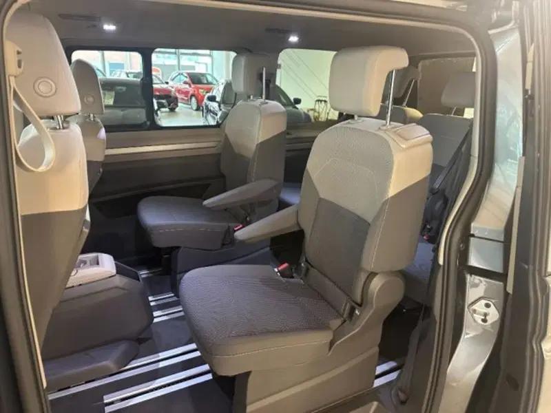 Volkswagen Multivan usata a Cuneo (12)