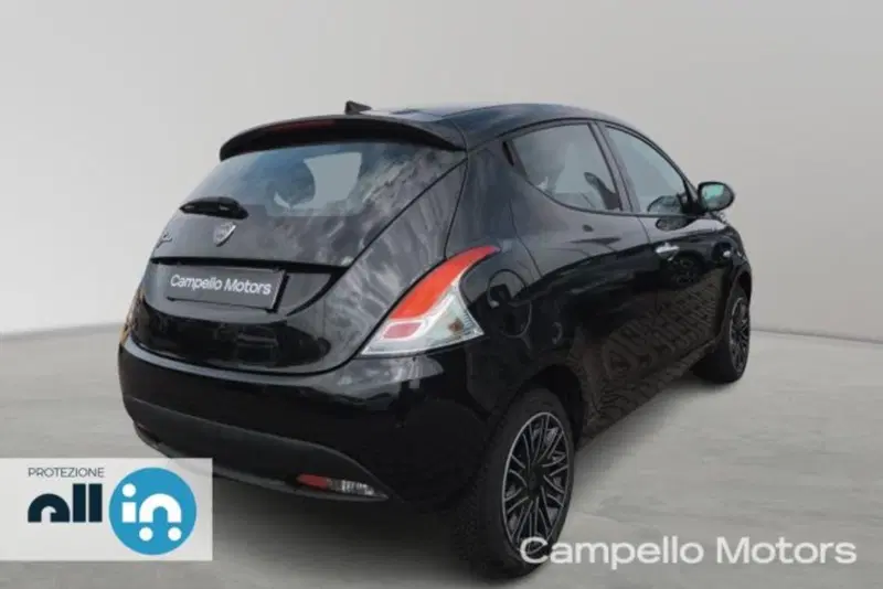 Lancia Ypsilon usata a Venezia (3)