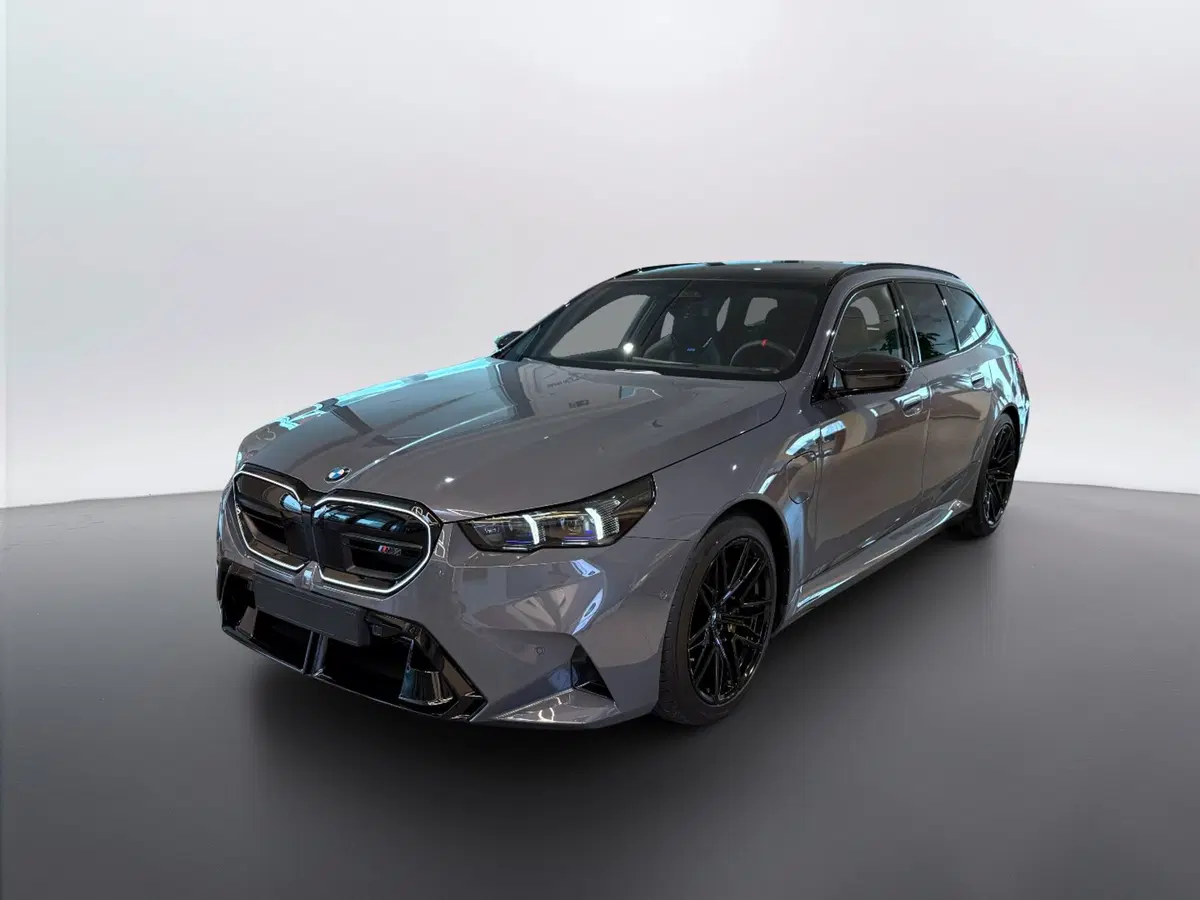 BMW Serie 5 Touring nuova a Ascoli Piceno