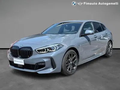BMW Serie 1 116d 2.0 116CV cat 5 porte Attiva DPF del 2023 usata a Verona