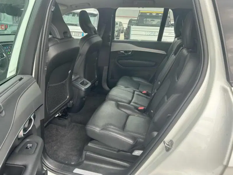 Volvo XC90 usata a Lucca (10)