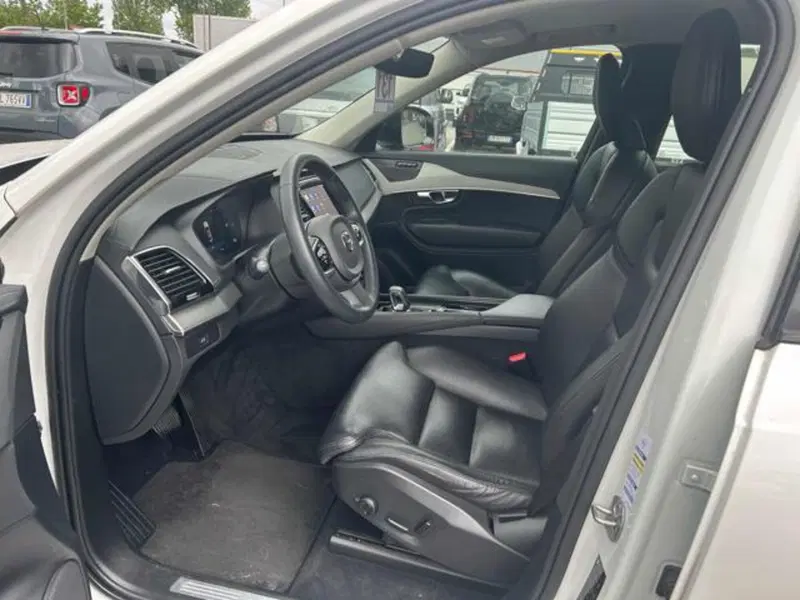 Volvo XC90 usata a Lucca (11)