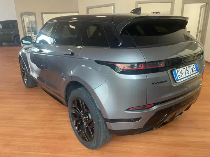 Land Rover Range Rover Evoque usata a Lucca (8)