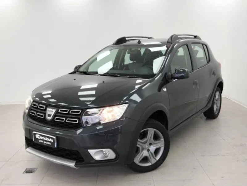 Dacia Sandero usata a Como