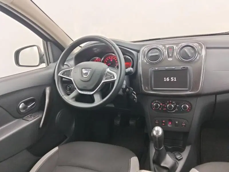 Dacia Sandero usata a Como (10)