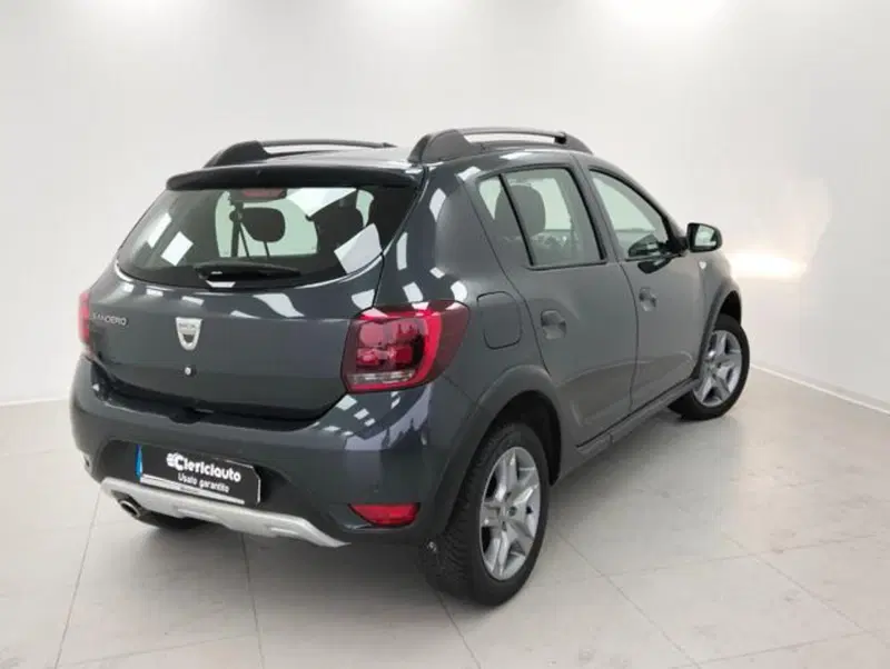 Dacia Sandero usata a Como (2)