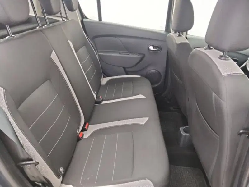Dacia Sandero usata a Como (5)
