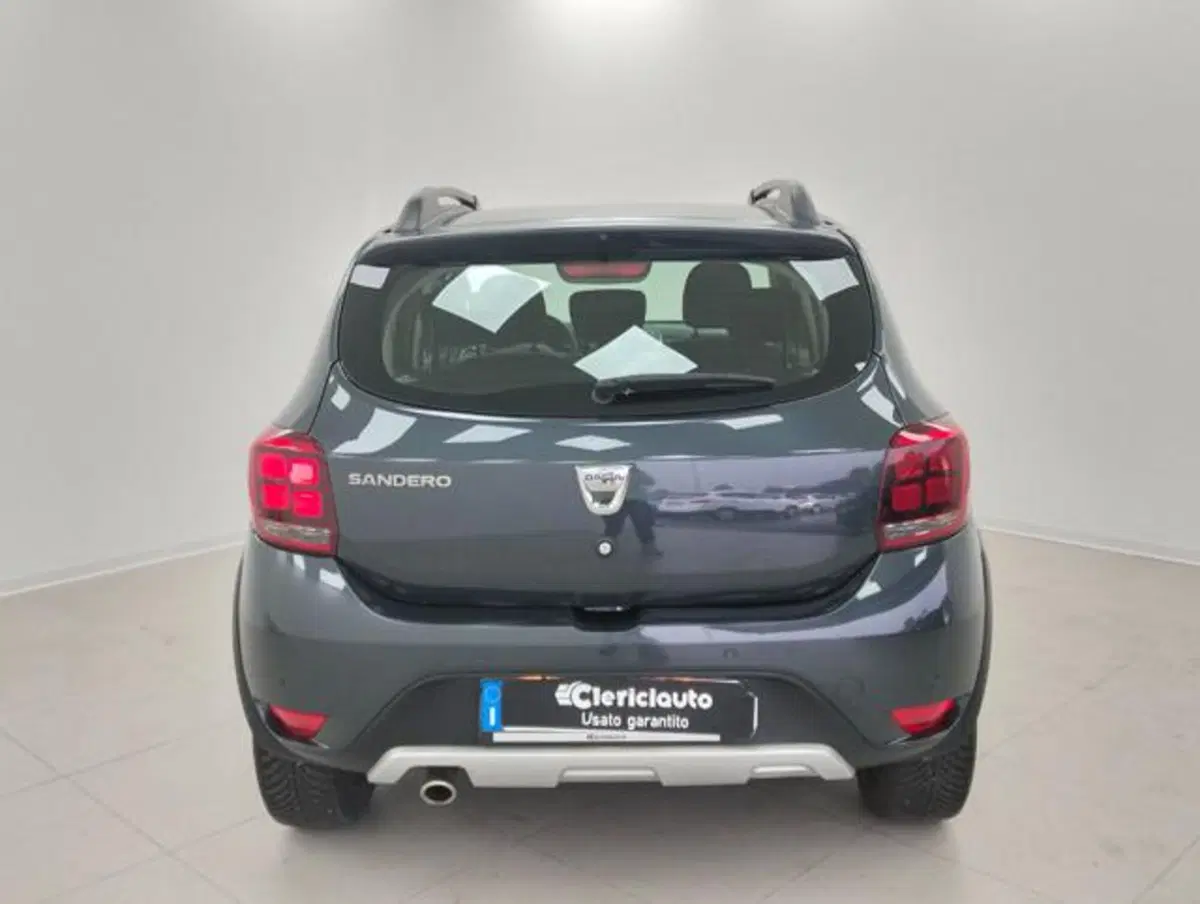 Dacia Sandero usata a Como (7)